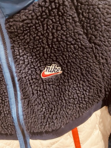 Nike Herren Heritage Sherpa Jacke mit durchgehendem Reißverschluss marineblau weiß Größe Small gebraucht, in einwandfreiem Zustand - Bild 2 von 4