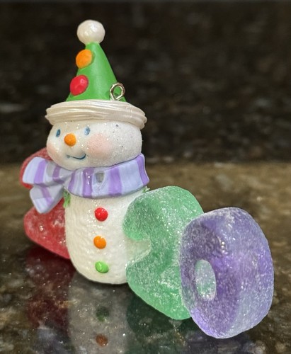 LESEN ~ Hallmark Andenken Weihnachtsschmuck 2020 Sweet Decade Schneemann Weihnachten - Bild 8 von 17