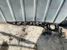 BMW X5 E70 2008 Left front fender mounting bracket 7157989 NDA28407