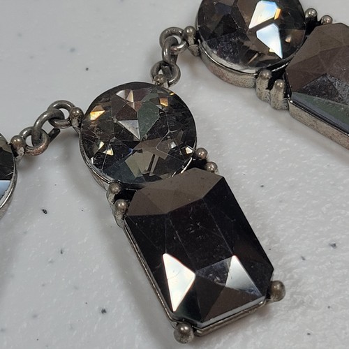 Vintage Stil Silberfarbene Statement Halskette Klar & Schwarz Glas Strass