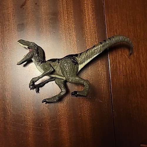 Lote de 9 Jurassic World. 8 dinosaurios incluyendo Battle T-Rex, azul, Slasher, Jeep - Imagen 9 de 24