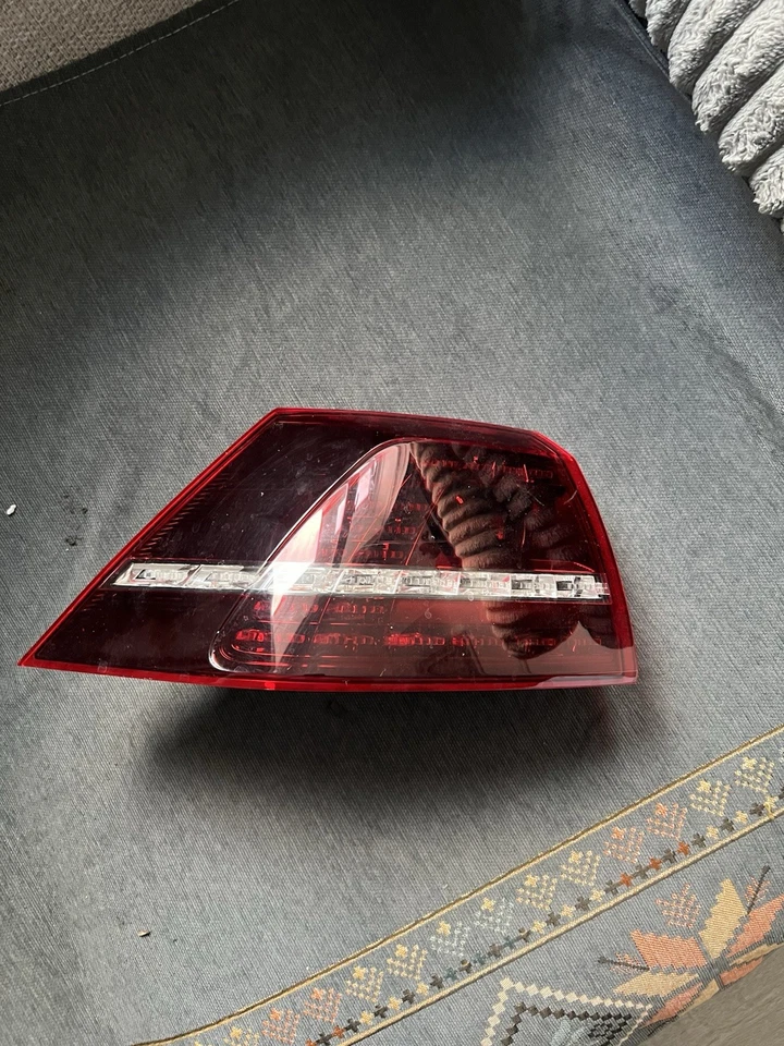 Volkswagen Golf Mk7 2013-2016 Taillights (Used) Rear Taillights - Image 3 of 4