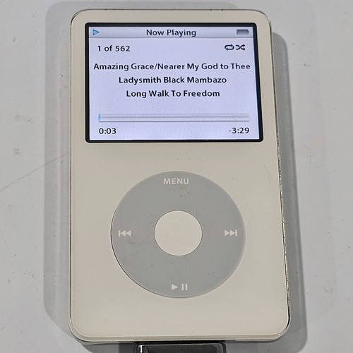 Apple iPod Classic 5ème génération 30 Go A1136 blanc BATTERIE NON TESTÉE EN L'ÉTAT