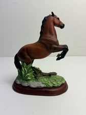 Masterpiece Porcelain The Champion 1997 Horse Figurine w Stand Home Interiors