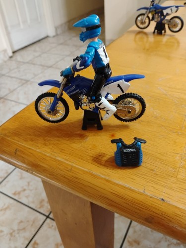 Hot Wheels Moto X Yamaha Lot - Picture 7 of 10