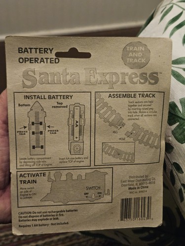 NEU VERSIEGELT Santa Express batteriebetriebener Miniaturzug und Schienenspielzeug - Bild 13 von 14