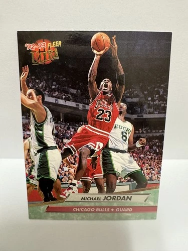 MICHAEL JORDAN 1992-93 Fleer Ultra #27 Chicago Bulls