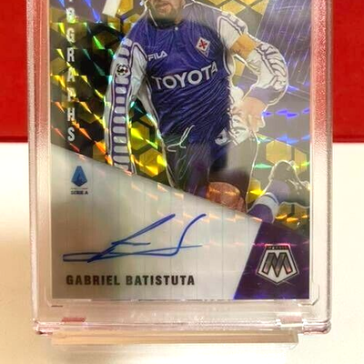 Gabriel Batistuta /8 Auto Autograph Gold Prizm Panini Mosaic Serie 