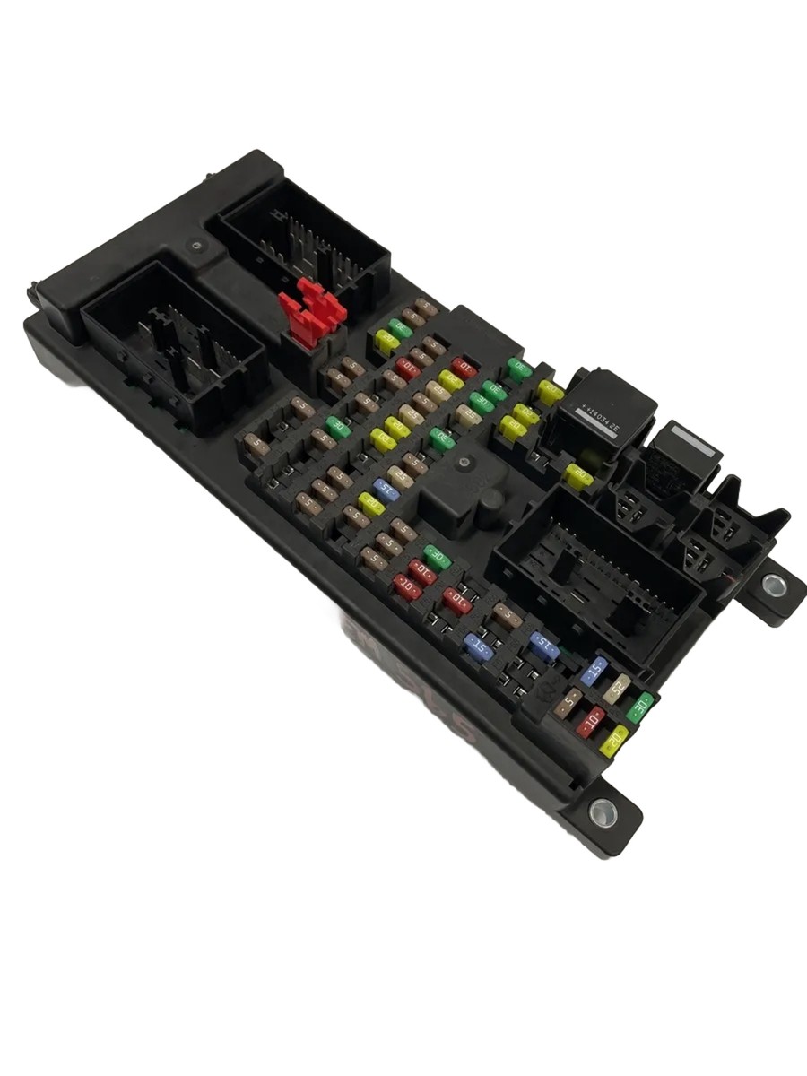 2014 Jaguar XJ XJL Main BCM Body Control Module Fuse Relay Box