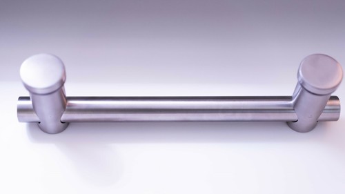 Coppia Armadio da Cucina Rotondo Moderno, Maniglia Porta Fienile, Tira Cassetto Acciaio Inox - Foto 3 di 6