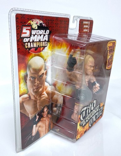 Round 5 TITO "Huntington Beach Bad Boy" ORTIZ UFC Ultimate Sammelfigur - Bild 2 von 8