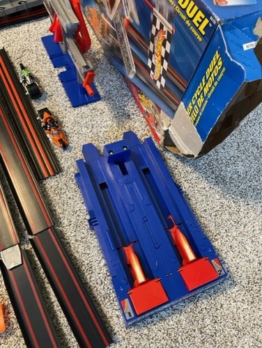 Hot Wheels Tracks HUGE LOT WELL OVER 100 Pieces Cycle Dual 1996 Car Launcher - Picture 11 of 15