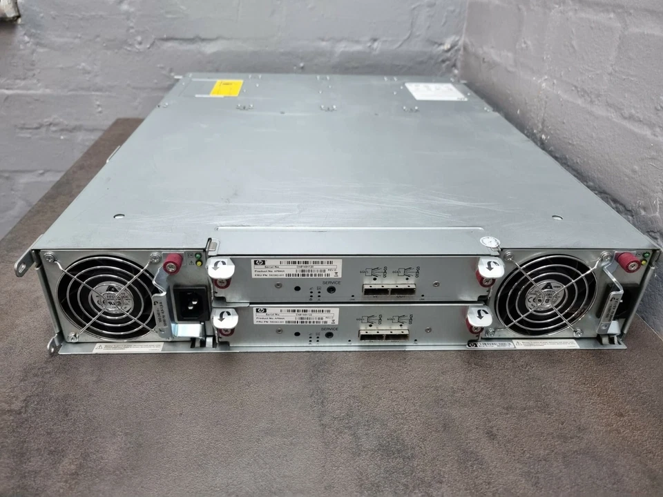 HP FCLSE-0801 P2000 StorageWorks Smart Array (2 x P/N 592262-001 AP844A) - Image 2 of 4