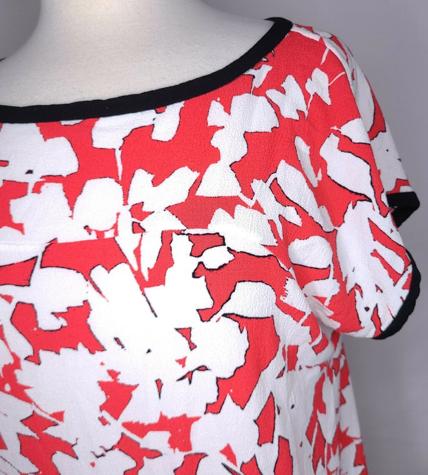 Camicetta tunica Kate Spade taglia 10 rossa nera bianca astratta floreale crepe top