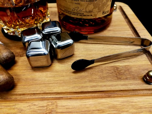 DRINK CHILL CUBES STAINLESS STEEL WHISKEY STONES & TONG SET - MENS GIFT BOX SET - Picture 12 of 12