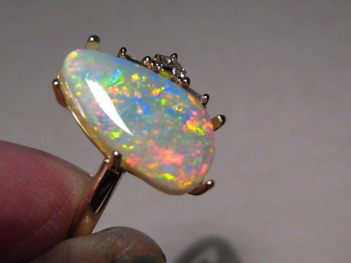 2.8 ct. Opal and Diamond Ring , solid 14k Yellow Gold , Gem crystal opal - Picture 4 of 16