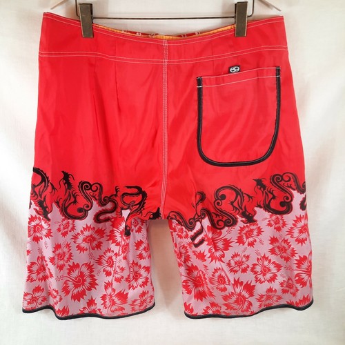 Nylon Boardshorts, rot/schwarz geblümt, Drachen Design mit Tasche - Bild 2 von 12