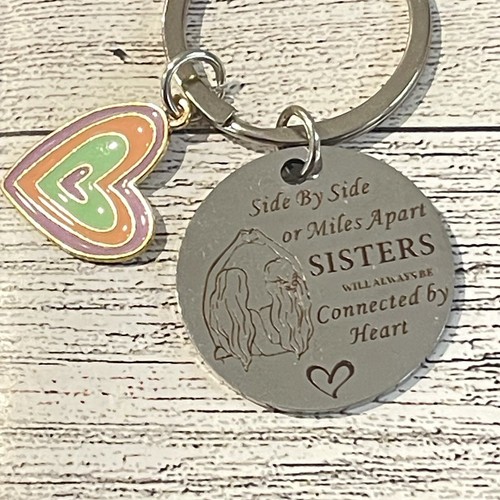 Keychain Sisters Side By Side Miles Apart Connected At The Heart Enamel Silver - Picture 2 of 5