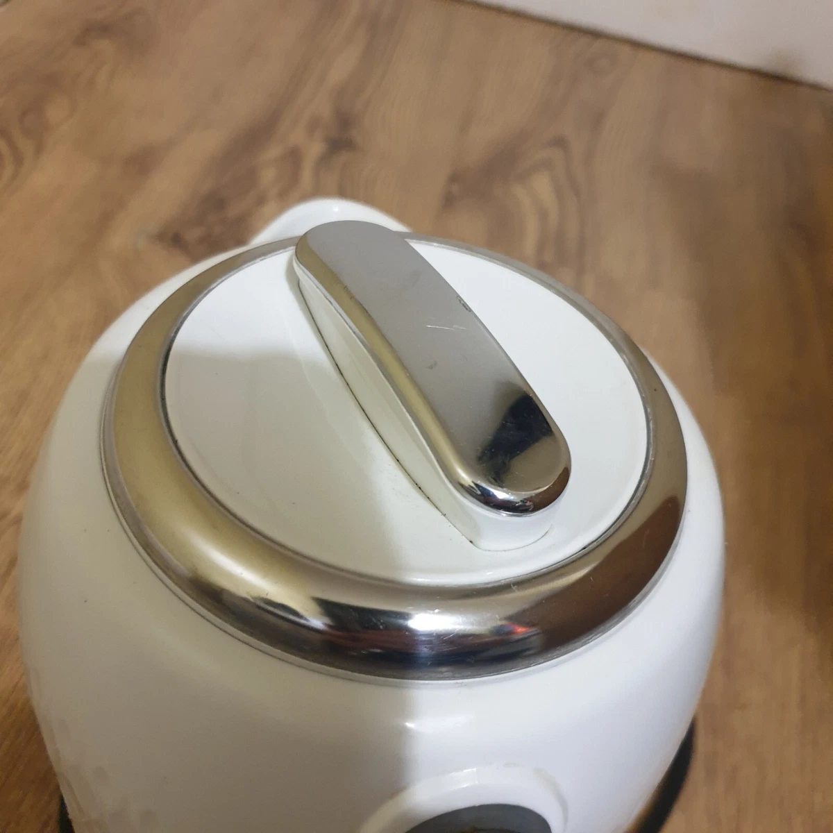 Breville VKT117 Electric Jug Kettle 1.7L Water rapid boil curve