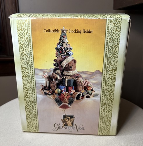 Open Box NEW Grandeur Noel Christmas Collectible Bear Stocking Holder - Picture 5 of 7