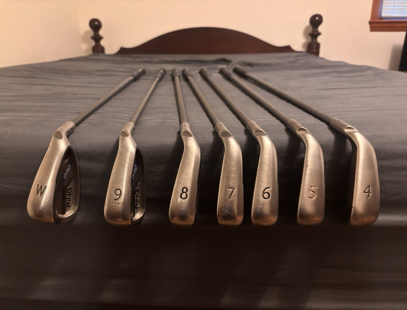 PING G30 Right-Hand Iron Set 7 Clubs 4-PW Graphite Shaft Regular Flex