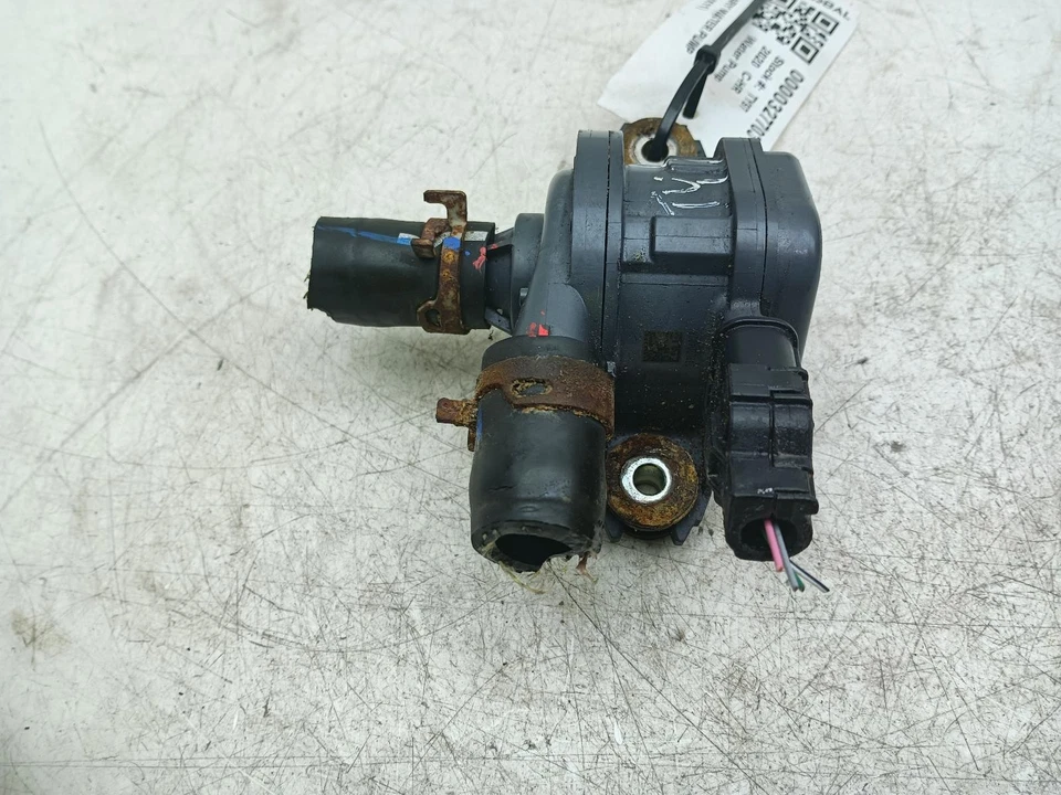 BOMBA DE AGUA REFRIGERANTE ELÉCTRICA TOYOTA C-HR 1.8 HYBRID G904047040 MK1 2016-2024 Foto 3 de 4