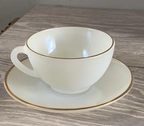 Vintage 1950’s Set Of 6 Opalescent French Harlequin Arcopal Tea Cups & Saucers - Picture 15 of 20