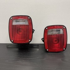 Grote 5370 5371 Tail Lights Trailer Truck Ford Cab RV Semi Chassis