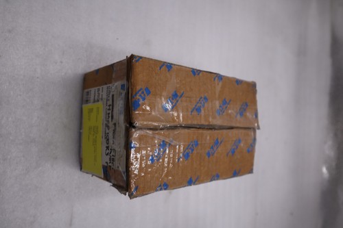 New Westinghouse HMCP100R3/ C Circuit Breaker 100A 3P STOCK 3708CC - Picture 3 of 3