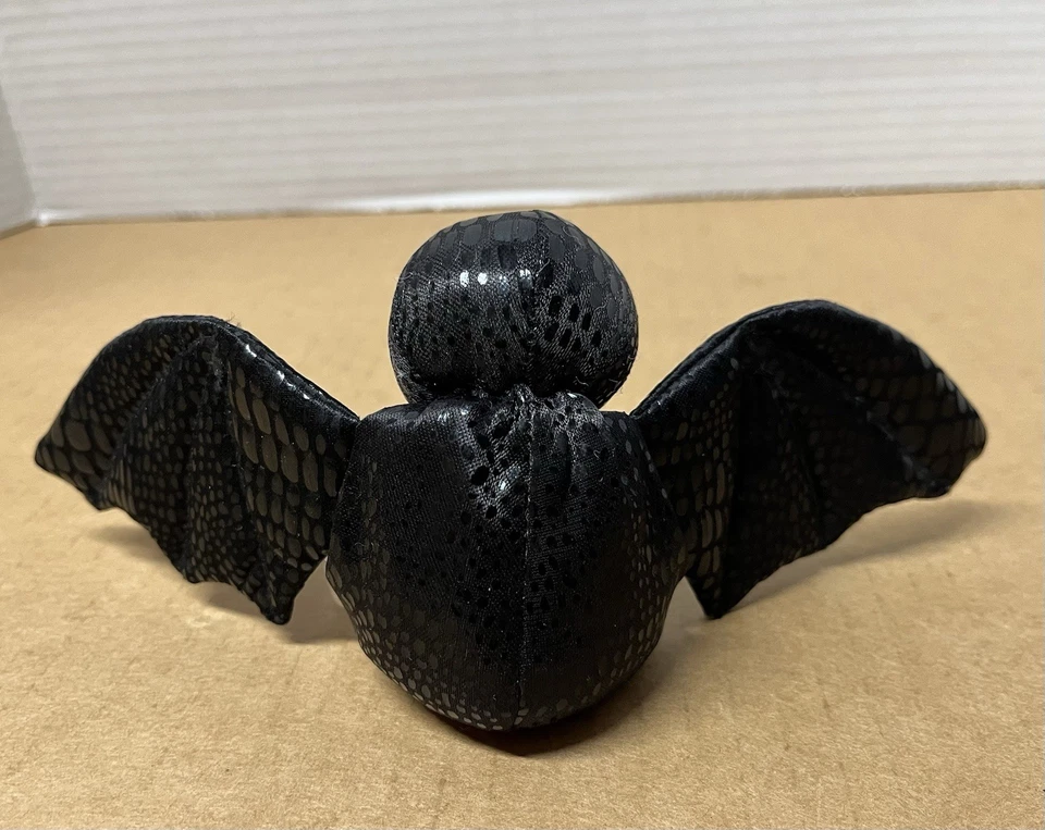 Vintage Russ Berrie Spooky Silkies IGOR Plush Bat Beanbag Mini Rare Halloween L2 - Image 3 of 4