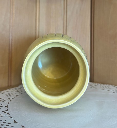 Yellow Studio Pottery Ceramic Vase Black Vertical Incised Line Design Artist Sig - Picture 7 of 16