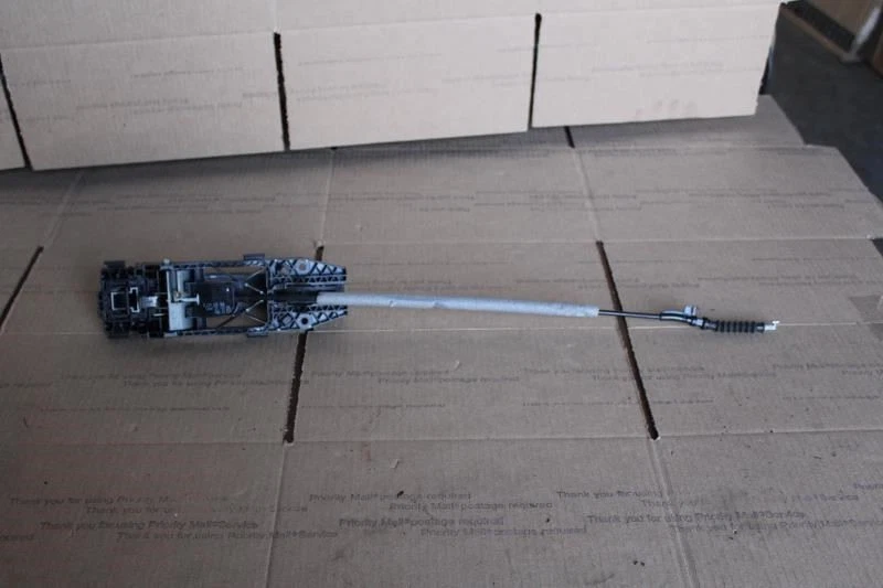 2012 VOLKSWAGEN TOUAREG ПРАВАЯ ПАССАЖИРСКАЯ СТОРОНА ЗАДНЯЯ ДВЕРЬ РУЧКА МЕТЕОР СЕРЫЙ M7W - Изображение 3 из 4