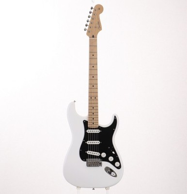 ギター fenderHybrid II Stratocaster HSH Natural s-l400.jpg