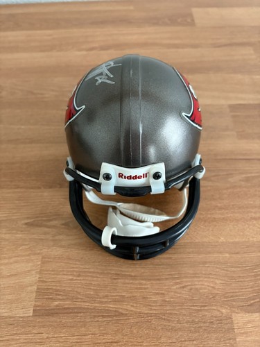 RARE Warrick Dunn Tampa Bay Buccaneers Signed Riddell Mini Helmet w/ COA w/ Case - Picture 2 of 10