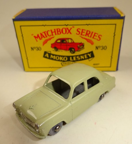 Ruedas de plástico Matchbox RW 30A Ford Prefect marrón grisáceo Eje superior en caja "B4" - Imagen 9 de 10