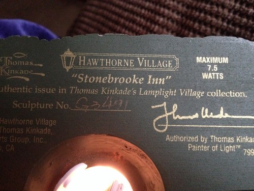 Stonebrooke Inn - Thomas Kinkade Lamp Hawthorne Village Collection 1999 - Picture 2 of 4