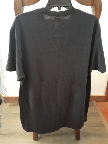 Batman Men's Size L Black Crew Neck Yellow Batman Graphic T Shirt New With Tag - Bild 2 von 3
