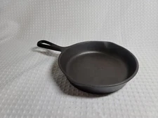 Vintage Vollrath Ware Skillet # 3 with Heat Ring - NICE !