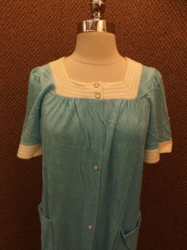 Vtg 1970s Shiny Blue Terry Cloth Summer Nightgown