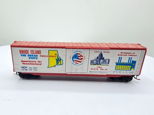 Kadee Micro-Trains N Scale Gauge 50' Bicentennial Box Car Commemorative Train - Picture 87 of 226