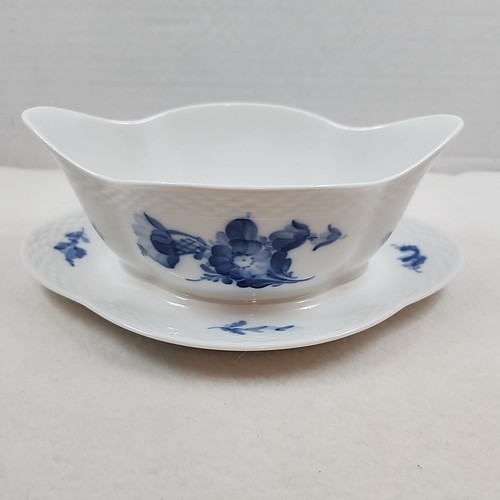 Royal Copenhagen Blue Flower Braided Gravy Boat #8159 - Picture 3 of 7