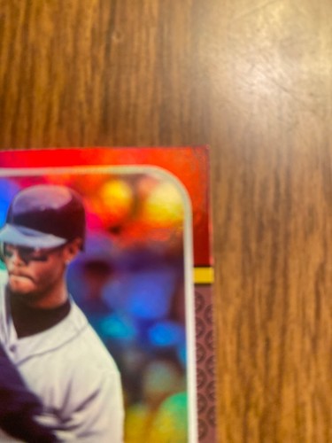 2021Donruss Baseball Red foil sp #235 Ken Griffey Jr.🔥 - Picture 3 of 6