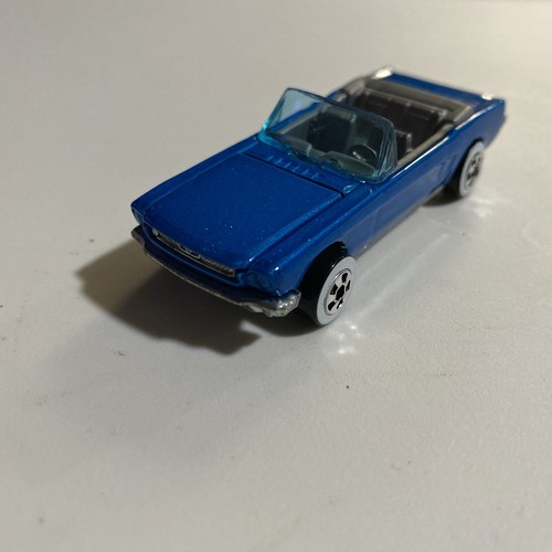 40° Anniversario 40 Anni di Hot Wheels Dal '68 '65 Mustang Cabrio - Foto 2 di 3