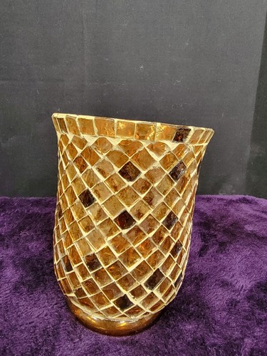Handmade Gold Mosaic Candle Holder (5 3/8"x4 1/4") - Picture 2 of 6