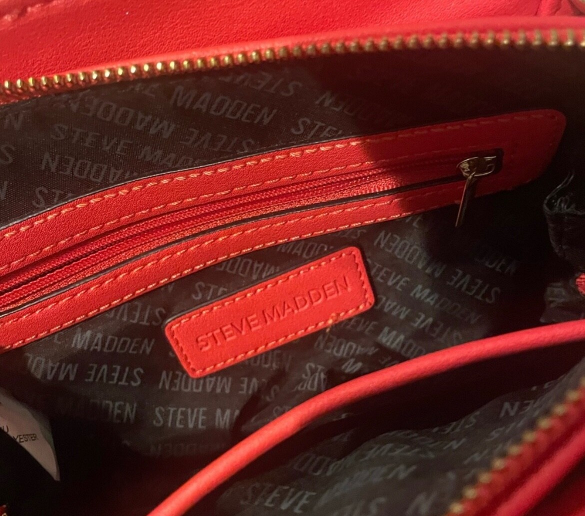 Steve madden coral purse sale
