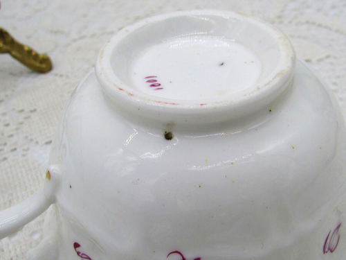 ANTIQUE HAND PAINTED PINK ROSES FLORAL ENGLISH SET OF 7 TEA CUPS AND SAUCERS - Picture 8 of 10