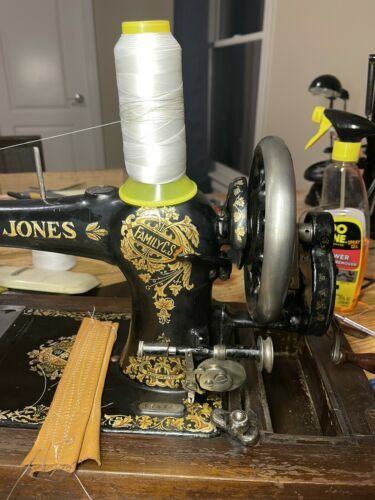 Jones D59 Vintage Electric Sewing Machine With Instruction Manual