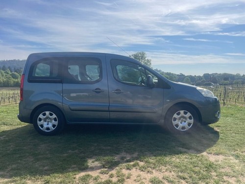 2009 09 PEUGEOT PARTNER TEPEE 1.6 HDI TEPEE S AIR CON MPV 5 DOOR DIESEL - Picture 20 of 23