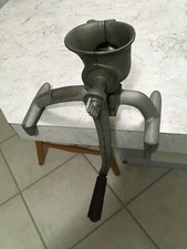 ANTIQUE EDGE OF COUNTER MEAT & OR VEGGIE GRINDER