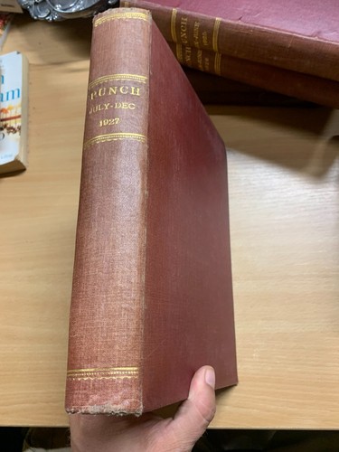 JULY-DEC 1927 PUNCH MAGAZINE BOUND VOLUME 173 HARDBACK BOOK (P10) - Picture 1 of 12